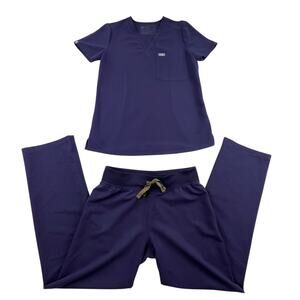Figs scrubs set, with Livingston high waisted pants, size XS, bottoms are petite